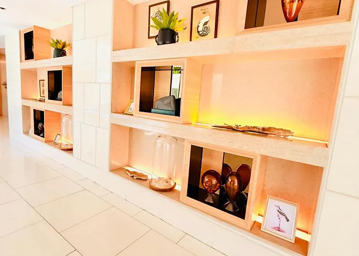 Shell Residences Condotel By Paul Апартаменты *